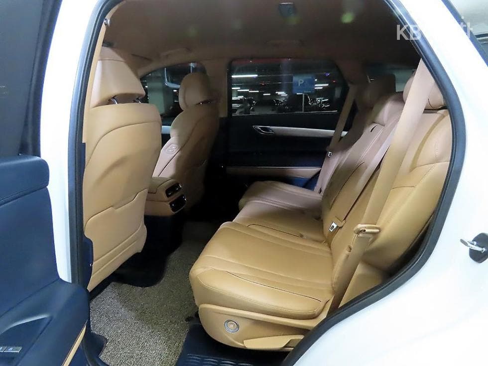 Genesis GV802.5 Turbo Gasoline AWD - 6