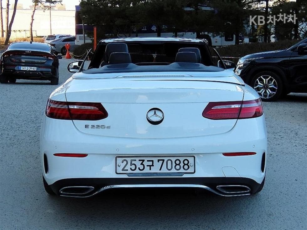 Mercedes-Benz E-Class (W213)E220d Cabriolet - 8