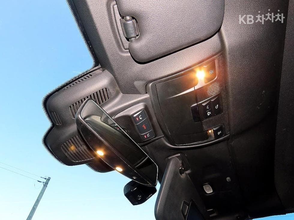 Mercedes-Benz E-Class (W213)E220d Cabriolet - 17