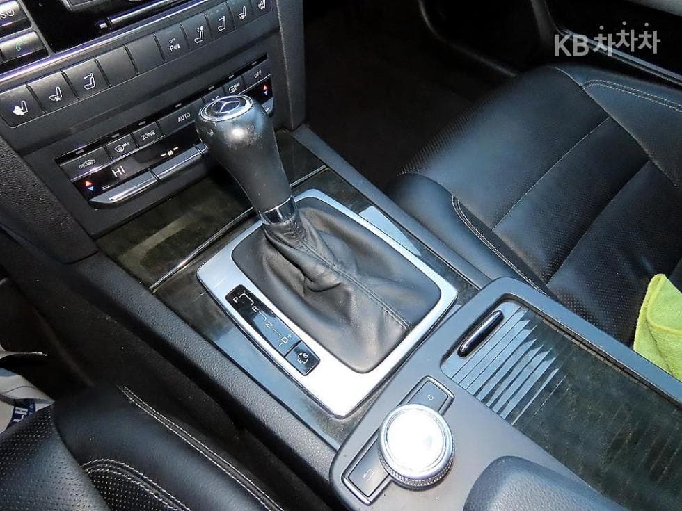 Mercedes-Benz New E-ClassE350 Cabriolet W212 - 14