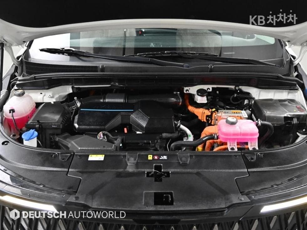 Киа The New (фейслифт) Канивал Хибрид 4-то поколение1.6 HEV 9-местен Noblesse - 6