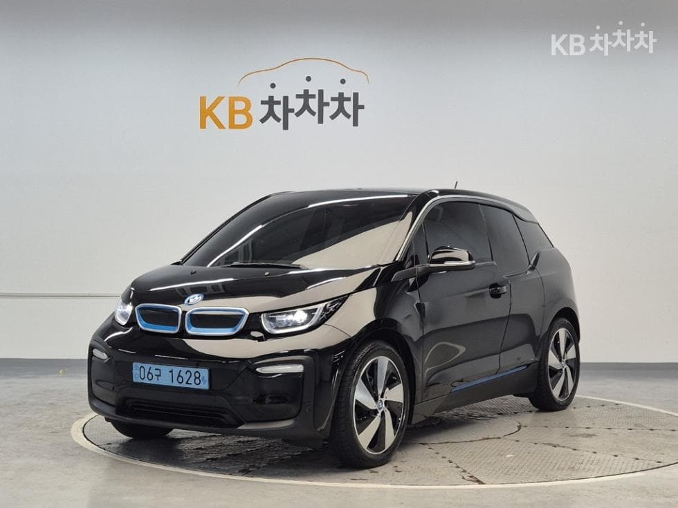 BMW i3 LUX I01 (2014+ model year refresh) - Image 1