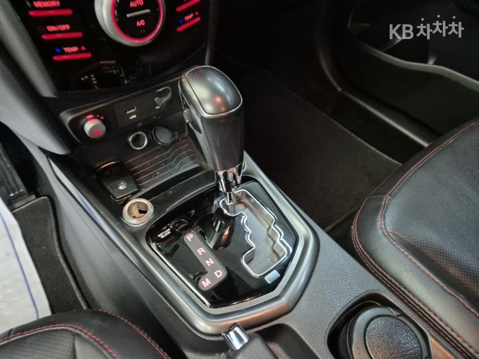 KG Mobility Tivoli AirGasoline 2WD RX - 8