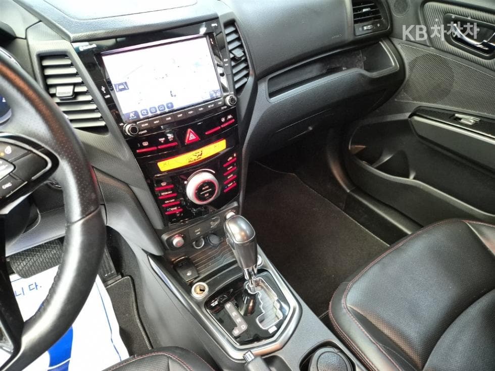 KG Mobility Tivoli AirGasoline 2WD RX - 10