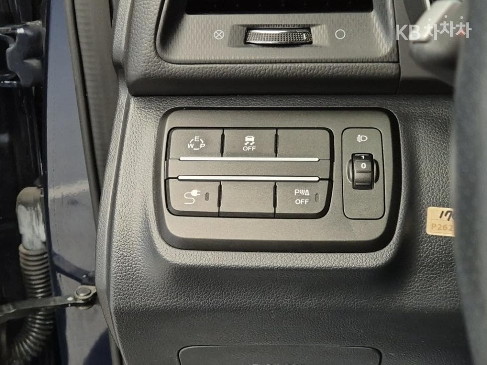 KG Mobility Tivoli AirGasoline 2WD RX - 17