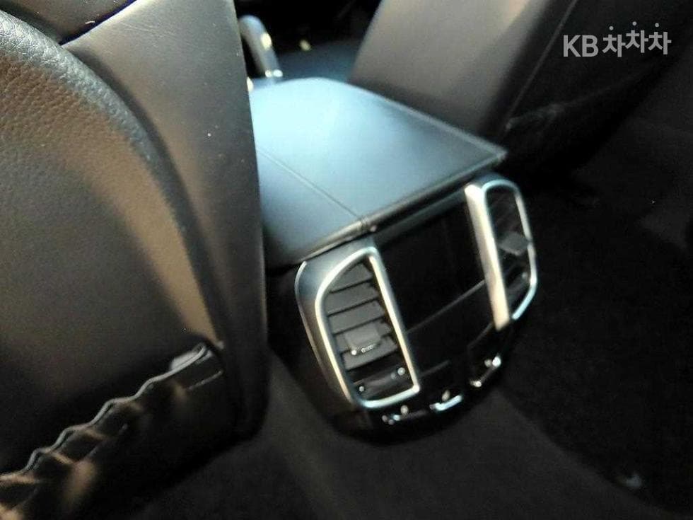 Porsche New Cayenne(958)3.0 Diesel Platinum Edition - 15