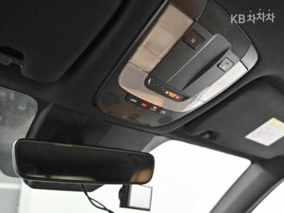 Kia Sorento 4th generation2.2 Diesel 2WD Prestige - 19