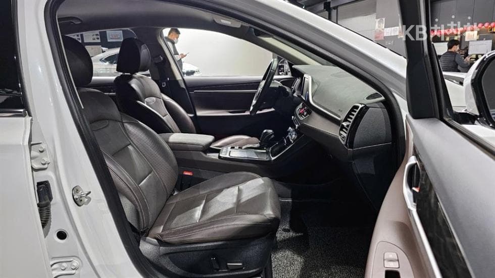 Hyundai Grandeur (Azera)IG2.4 Premium Standard - 10