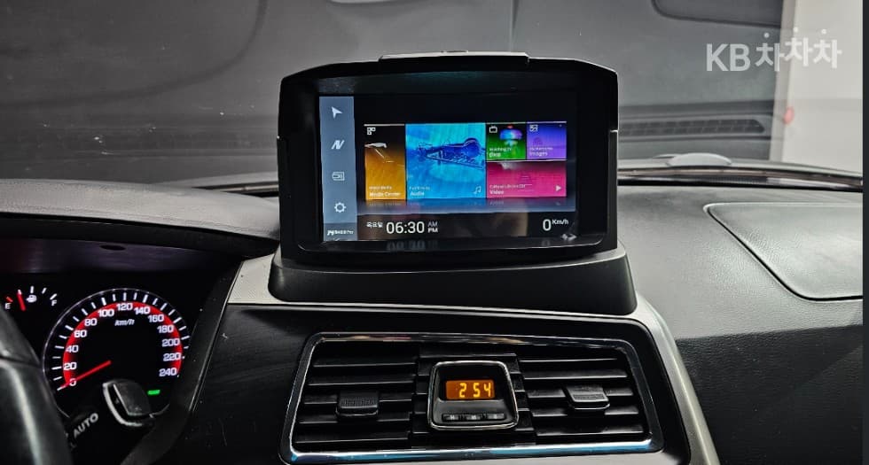 КейДжи Мобилити The New (фейслифт) Корандо Спорт (pickup variant)2.2 CX7 4x4 클럽 - 14