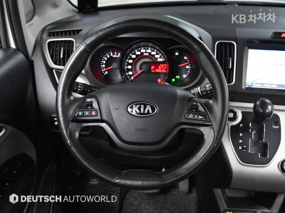 Kia Ray (van)1.0 Gasoline Luxury - 13