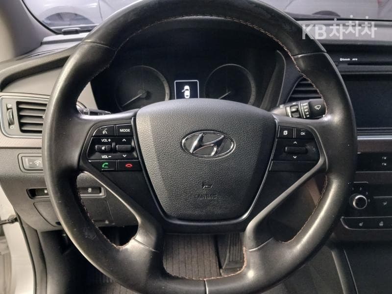 Hyundai Sonata LF2.0 케어Plus - 11