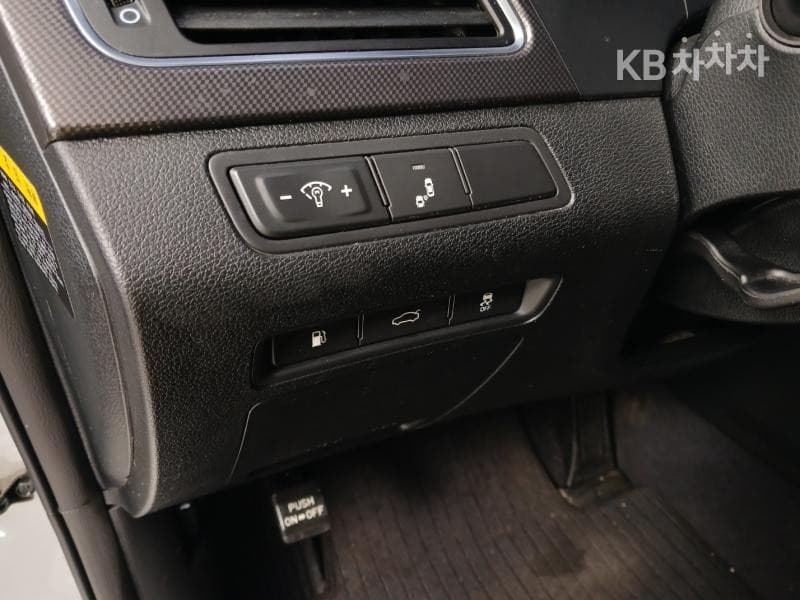 Hyundai Sonata LF2.0 케어Plus - 12