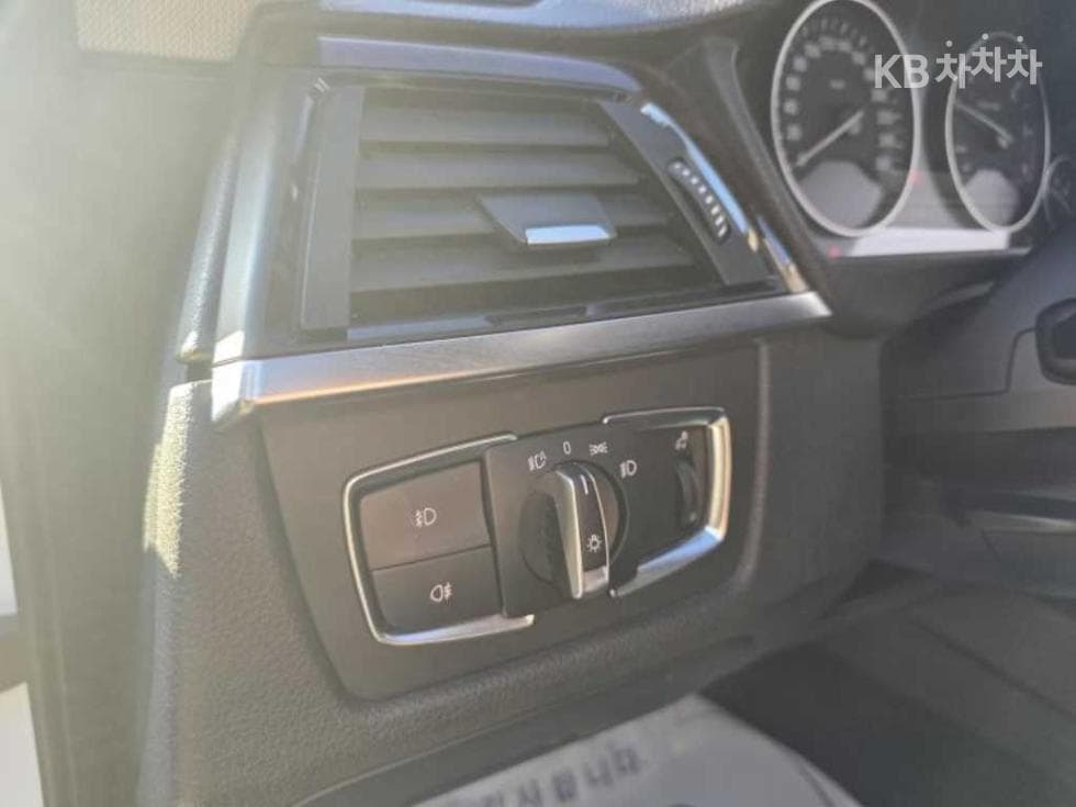 BMW Gran Turismo3 Серия GT 320d F34 xDrive - 14