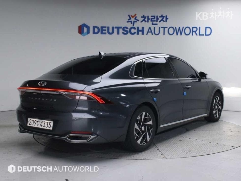 Hyundai The New (facelift) Grandeur (Azera) Hybrid2.4 Exclusive - 2