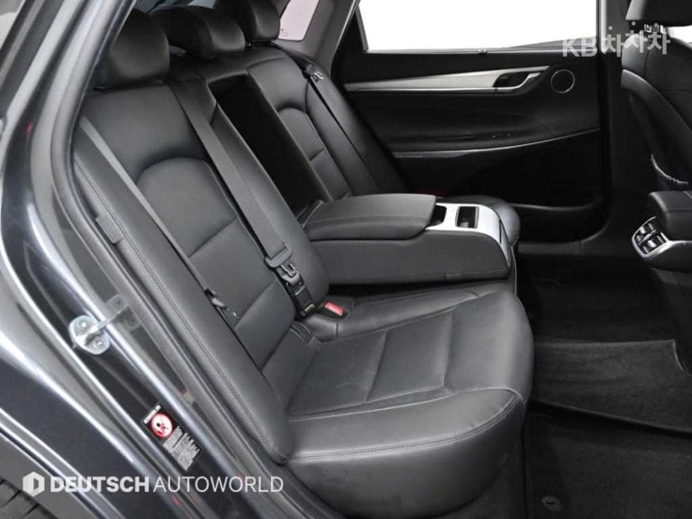 Hyundai The New (facelift) Grandeur (Azera) Hybrid2.4 Exclusive - 12