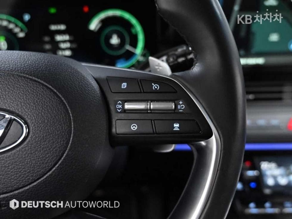 Hyundai The New (facelift) Grandeur (Azera) Hybrid2.4 Exclusive - 18