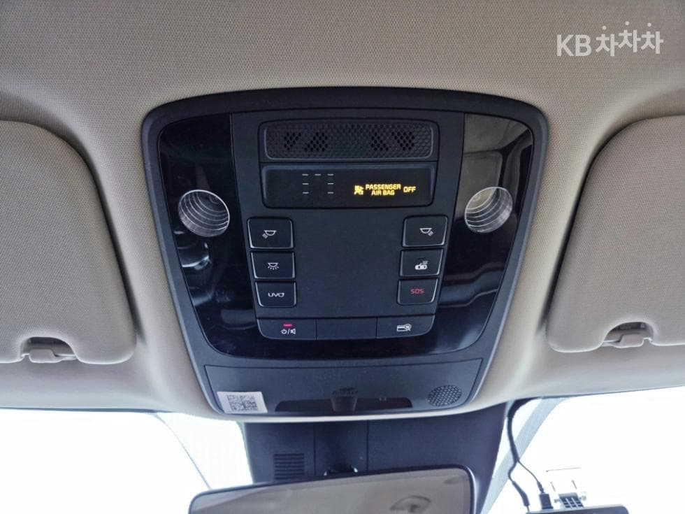 Kia Carnival 4th generationD2.2 9-seater Noblesse - 12