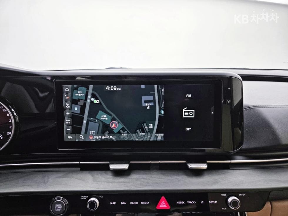 Kia Carnival 4th generationD2.2 9-seater Noblesse - 13