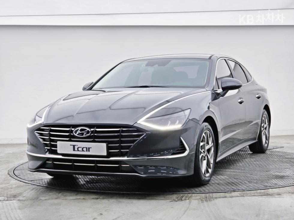 Hyundai Sonata (DN8) 2.0 Premium - Image 1