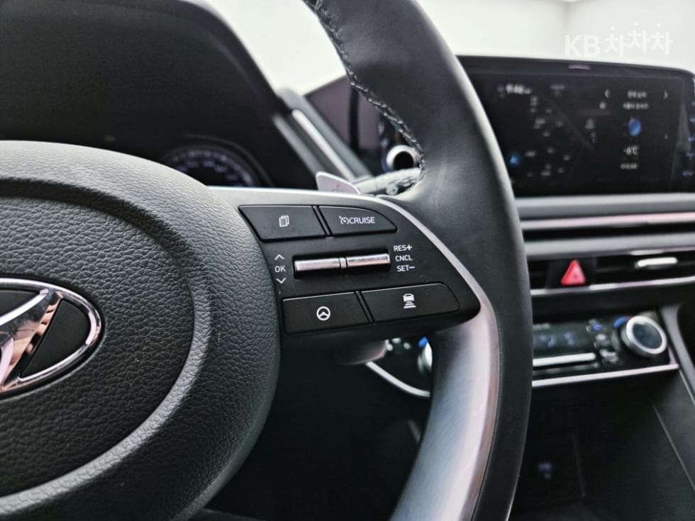 Хюндай Соната (DN8)2.0 Premium - 17