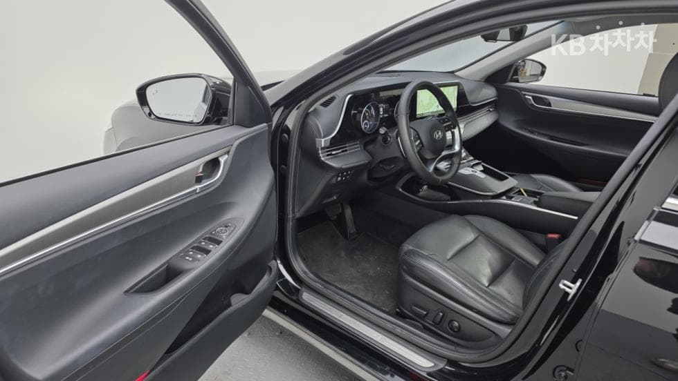 Хюндай The New (фейслифт) Grandeur (Azera) Хибрид2.4 Premium - 14