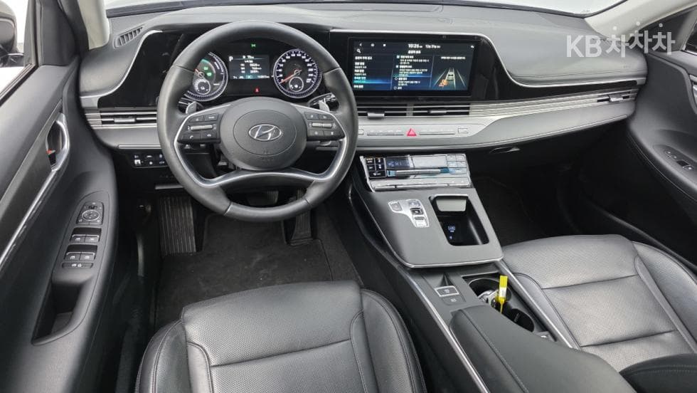 Хюндай The New (фейслифт) Grandeur (Azera) Хибрид2.4 Premium - 24