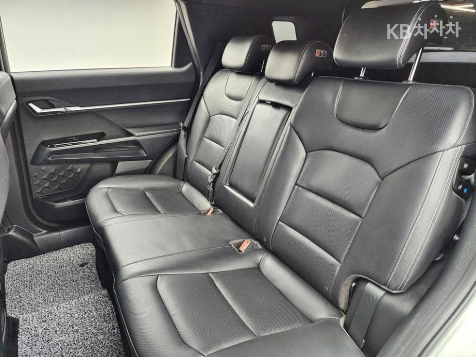 KG Mobility 토레스(J100)1.5 GDI Turbo T5 - 9
