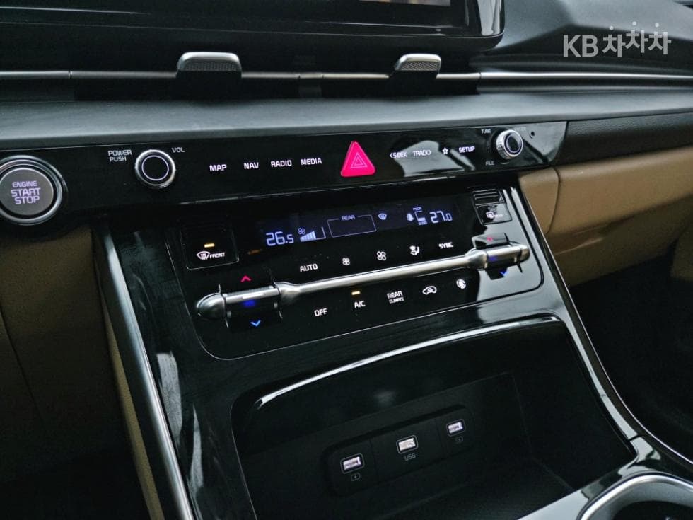 Kia Carnival 4th generationD2.2 9-seater Noblesse - 15