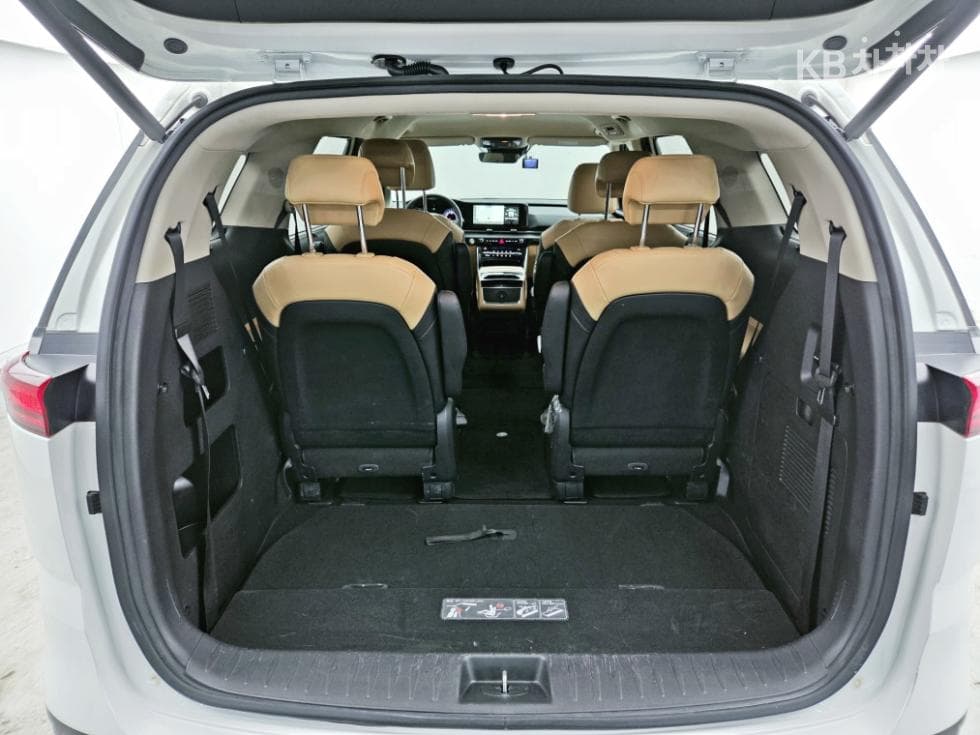 Kia Carnival 4th generationD2.2 9-seater Noblesse - 21