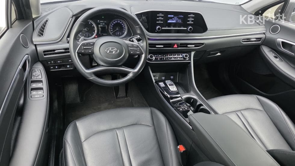 Hyundai Sonata (DN8)2.0 LPG Rental car Style - 6