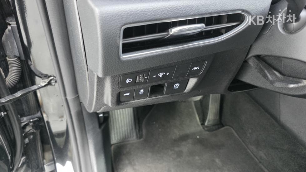 Hyundai Sonata (DN8)2.0 LPG Rental car Style - 19