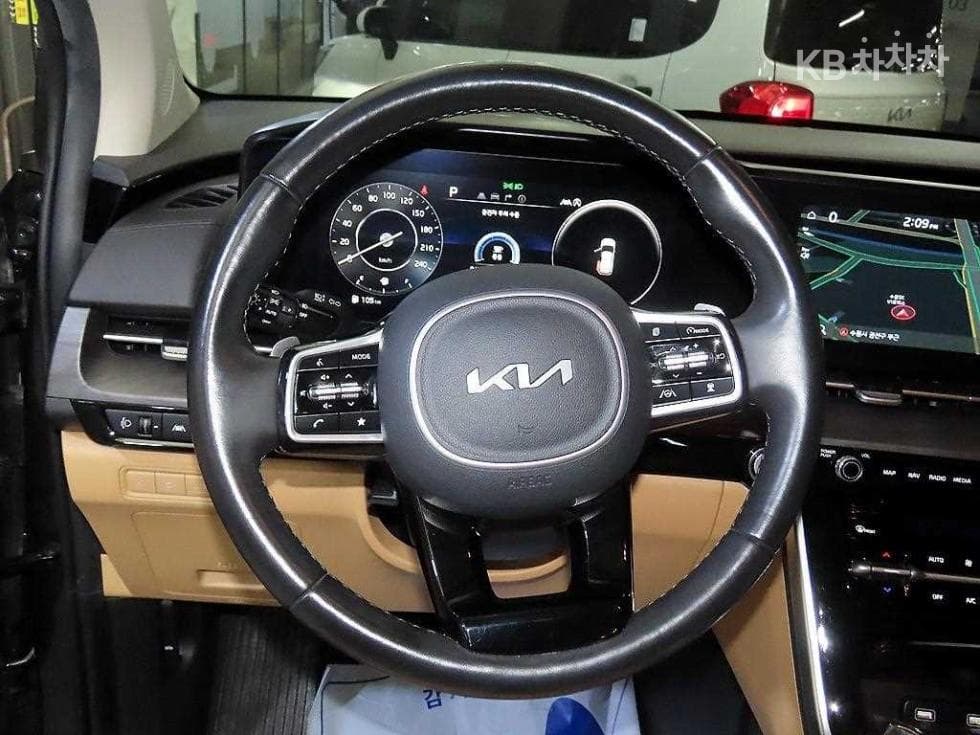 Kia Carnival 4th generationD2.2 7-seater (Limousine) Signature - 8