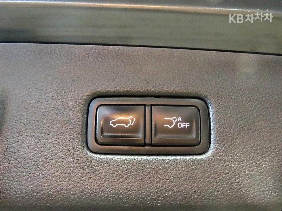 Kia Carnival 4th generationD2.2 7-seater (Limousine) Signature - 15