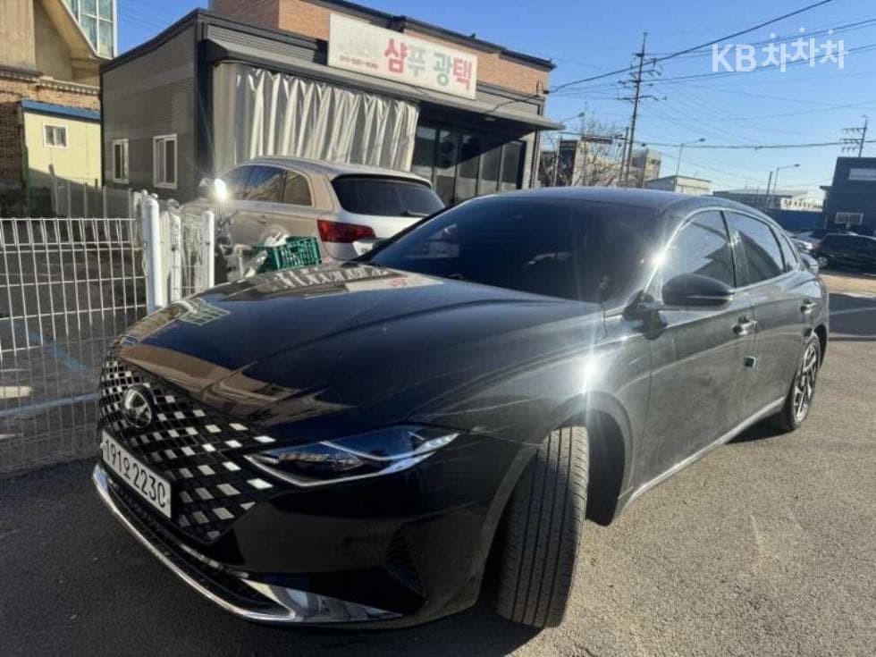 Hyundai The New (facelift) Grandeur (Azera) Hybrid 2.4 Premium 초이스 - Image 1