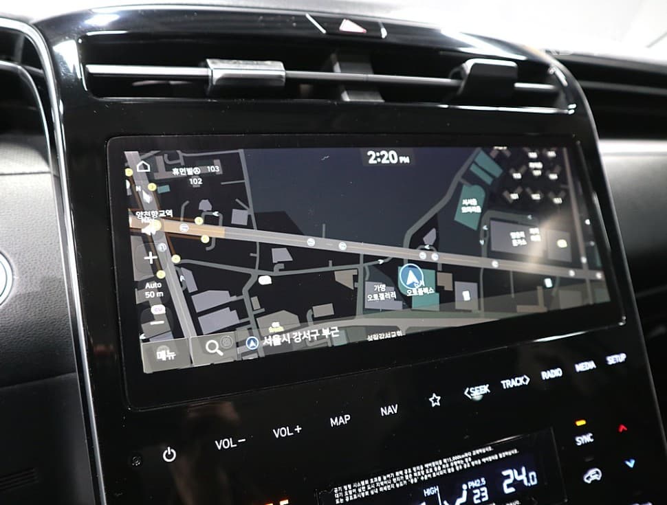 Hyundai The All New Tucson Hybrid(NX (Lexus SUV)4)1.6T HEV Premium - 12