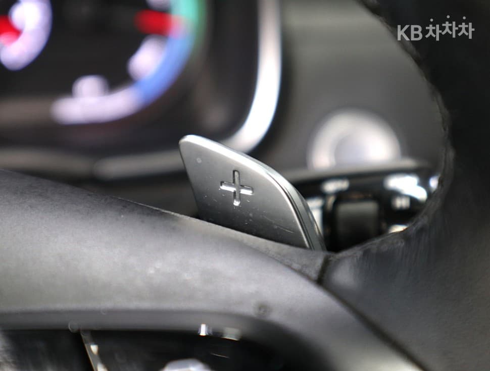 Hyundai The All New Tucson Hybrid(NX (Lexus SUV)4)1.6T HEV Premium - 16