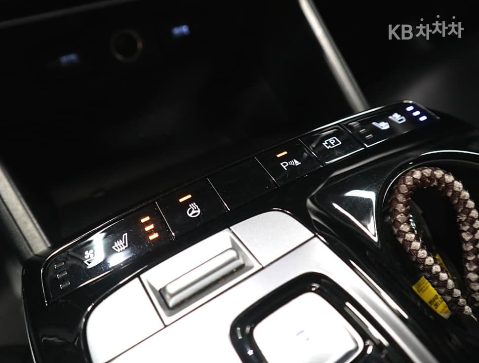 Hyundai The All New Tucson Hybrid(NX (Lexus SUV)4)1.6T HEV Premium - 17