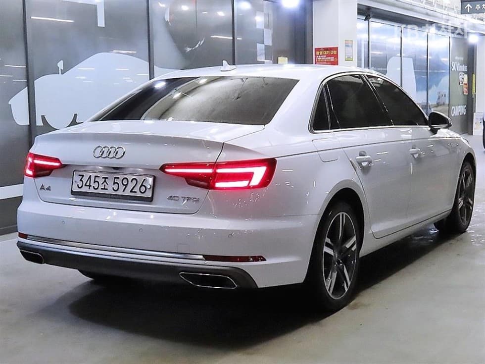 Audi A4 (B9)40 TFSI Premium - 4