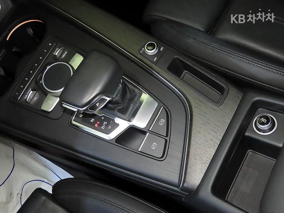 Audi A4 (B9)40 TFSI Premium - 12
