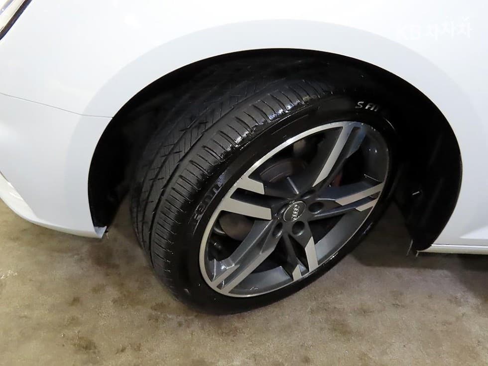 Audi A4 (B9)40 TFSI Premium - 20