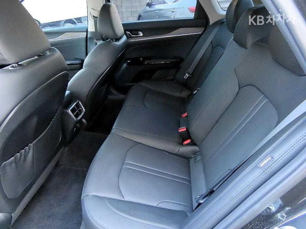 Kia K5 3rd Gen2.0 Gasoline Noblesse - 5