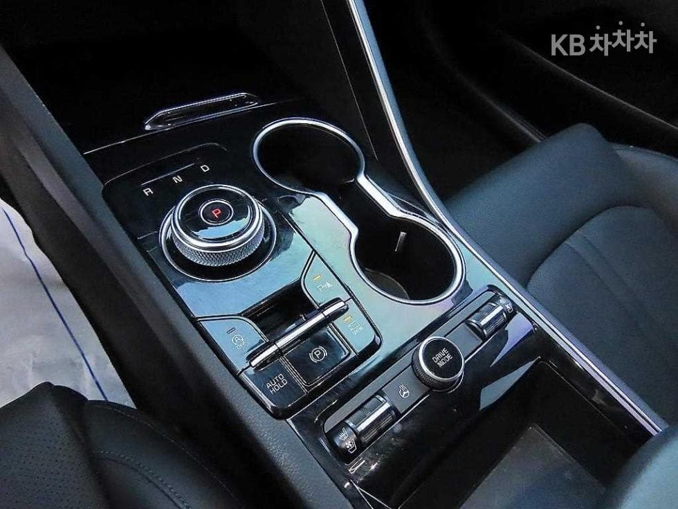 Kia K5 3rd Gen2.0 Gasoline Noblesse - 9