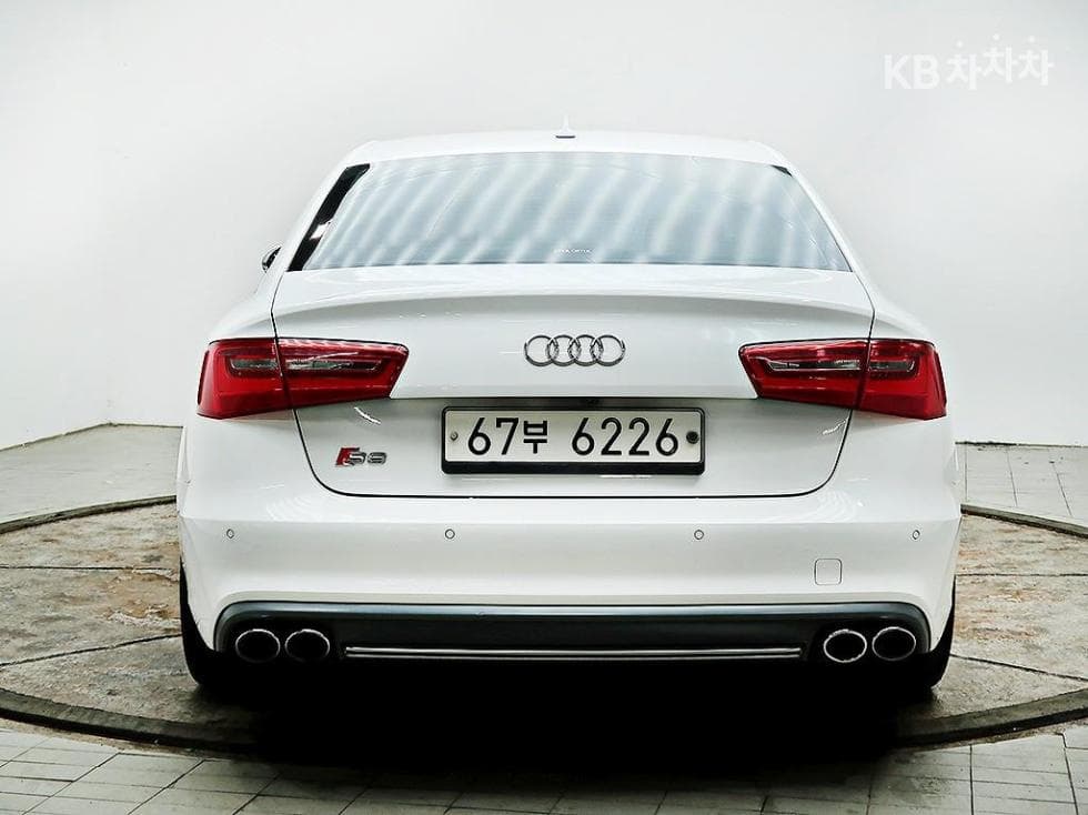 Audi NEW A635 Turbo Diesel Injection Dynamic LED C7 - 3