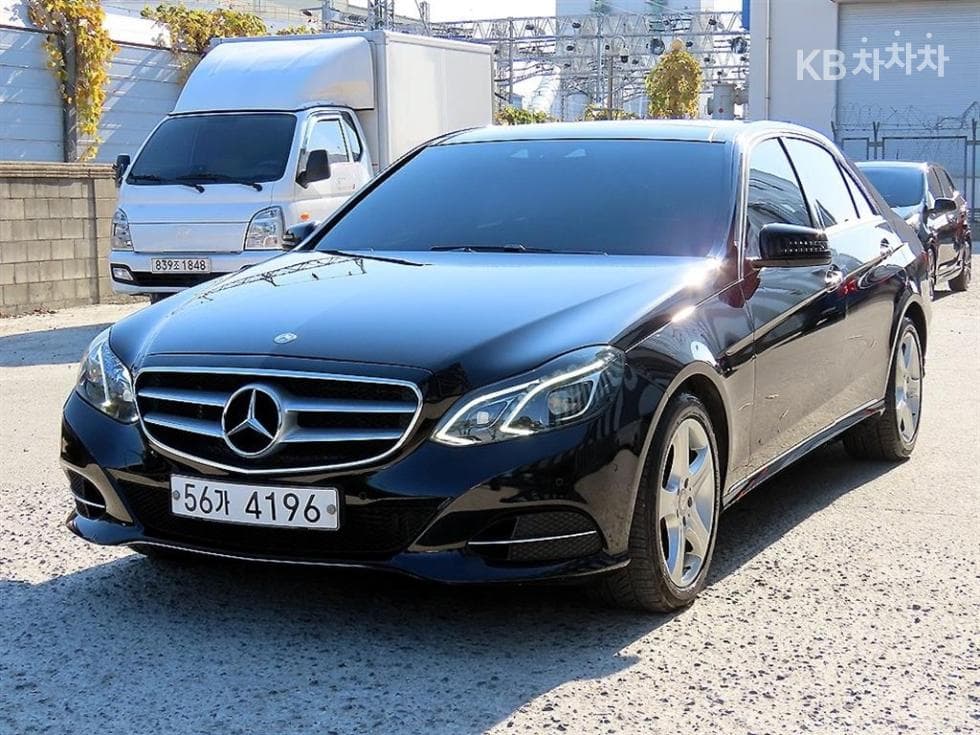 Mercedes-Benz New E-Class E250 CDI 4매틱 W212 - Image 1