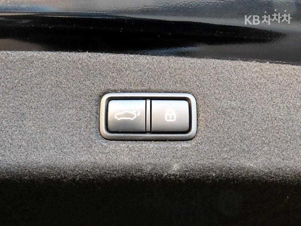 Киа 더 K93.8 GDI AWD 플래티넘Ⅱ - 16