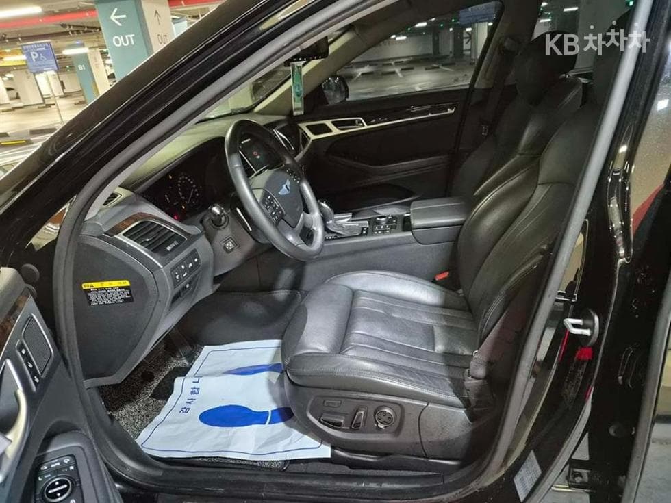Hyundai GenesisDHG330 Premium AWD - 6