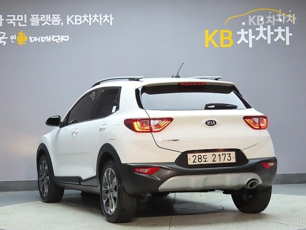 Киа StonicБензин 1.4 MPI Тренди - 4