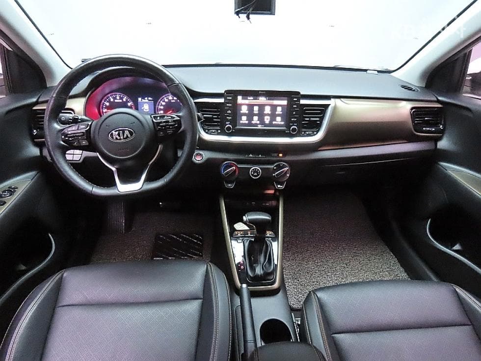Киа StonicБензин 1.4 MPI Тренди - 6