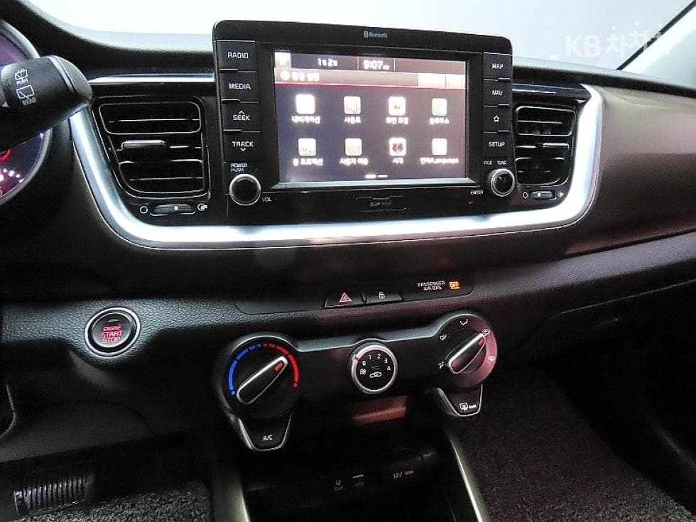 Киа StonicБензин 1.4 MPI Тренди - 17