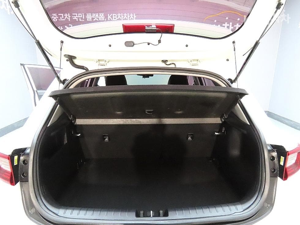 Киа StonicБензин 1.4 MPI Тренди - 19